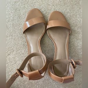 Ann Taylor sandal